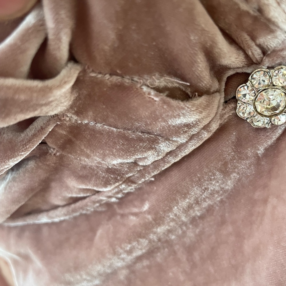 REFORMATION Anastasia Velvet Wrap Top - Picture 4 of 16